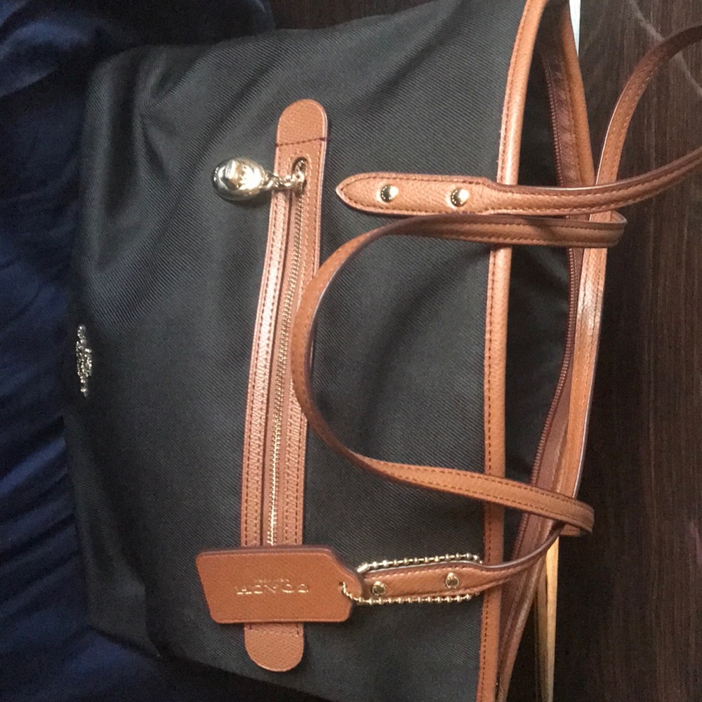 Coach purse - never used